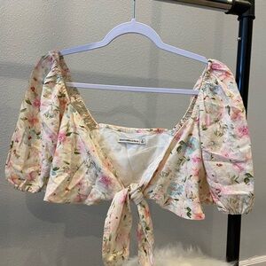 Abercrombie & Fitch floral | pastel colors crop top